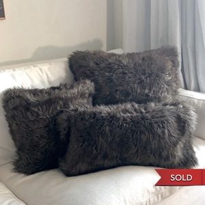 Pottery Barn Pillow Cover Set of 3 Faux Fur Color Brown Bear